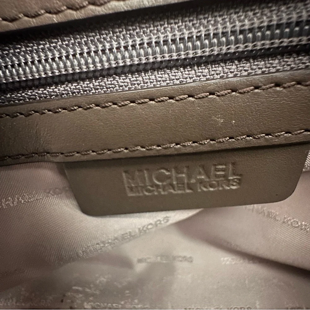 Michael Kors Bedford Pebbled Leather Satchel Bag With Tassels - Taupe - Picture 4 of 13